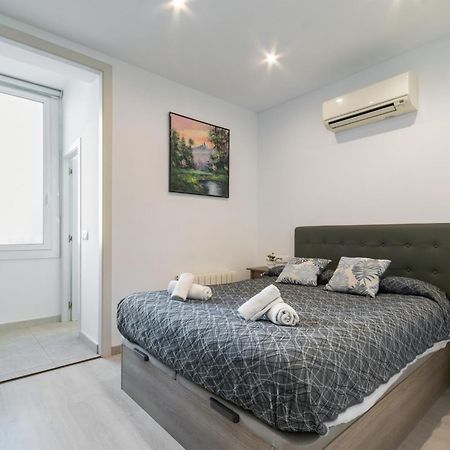 Sagrada Familia C&D Lovely Apartment Barcelona Bagian luar foto