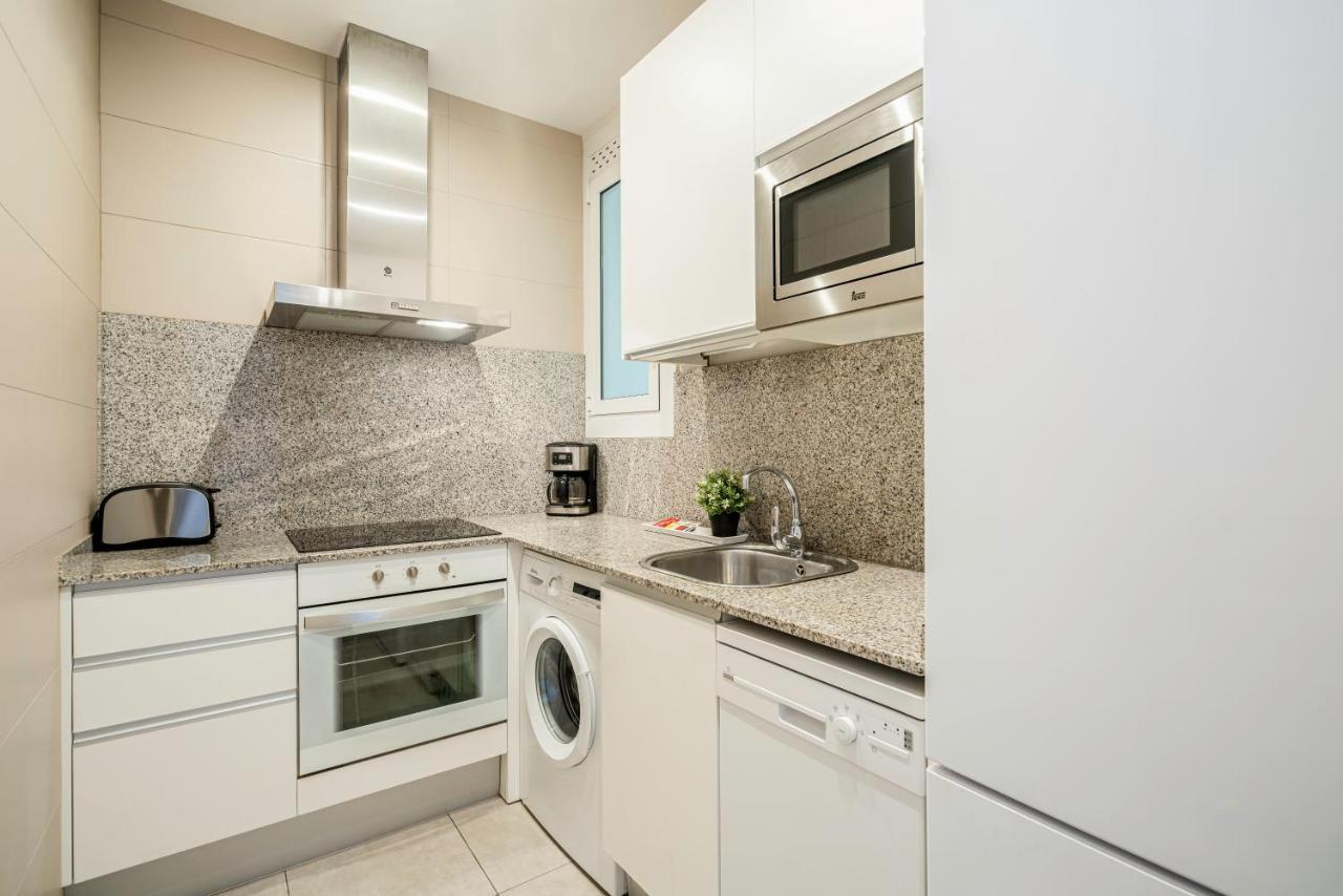 Sagrada Familia C&D Lovely Apartment Barcelona Bagian luar foto